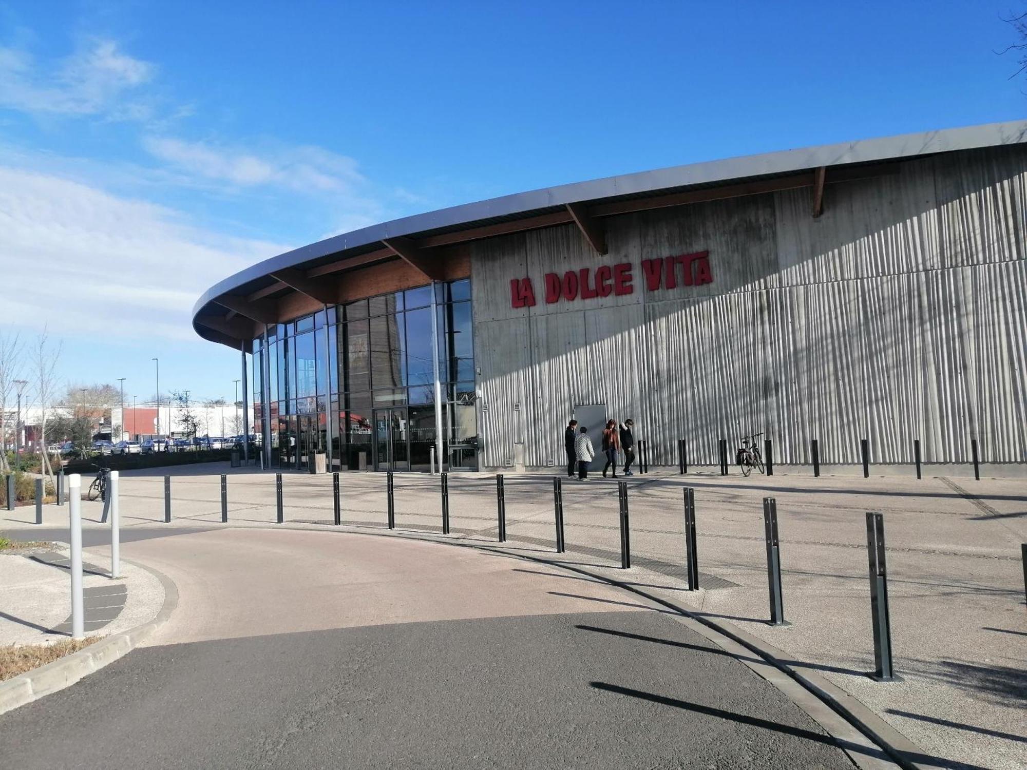 La Villa Des Pins Confort Pour 6 Personnes Andernos-les-Bains Exterior photo